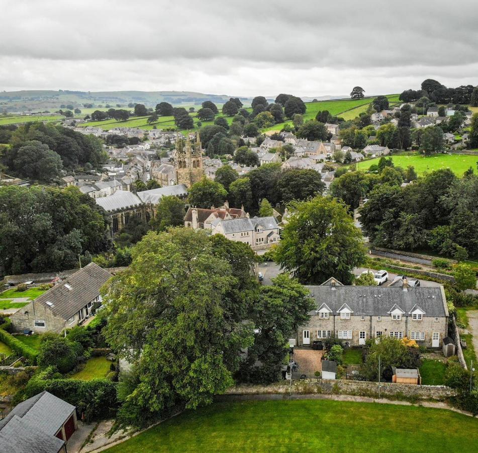 Cathedral View Villa Tideswell Exterior photo