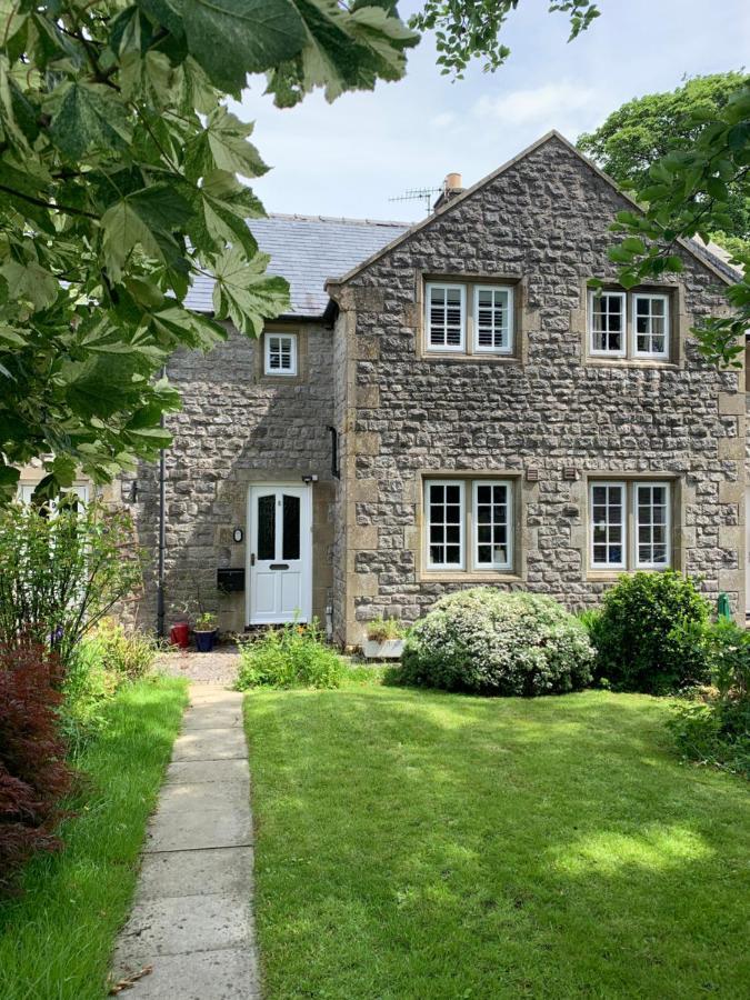 Cathedral View Villa Tideswell Exterior photo